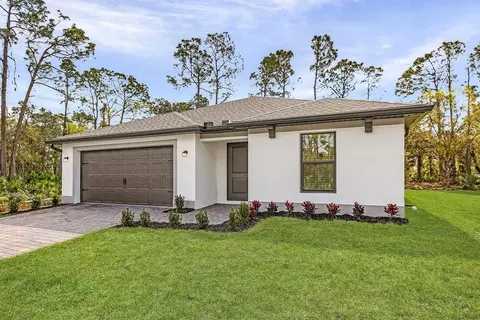 Exterior - 808 Gen D Macarthur Ave, Labelle, FL 33935 photo 2 of 3