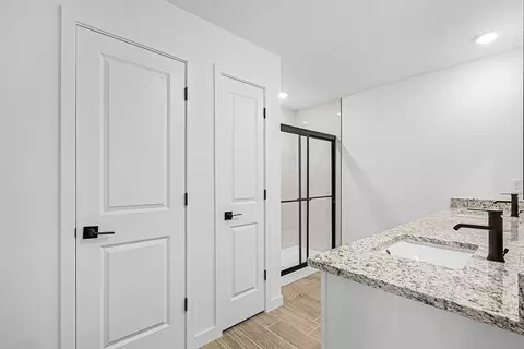 Bath - 808 Gen D Macarthur Ave, Labelle, FL 33935 photo 1 of 2