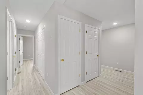 Entry Way - 986 Grandview Ln, Pacific, MO 63069 photo 11 of 13