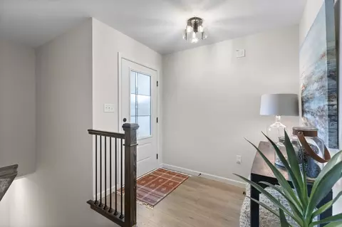 Entry Way - 986 Grandview Ln, Pacific, MO 63069 photo 1 of 13