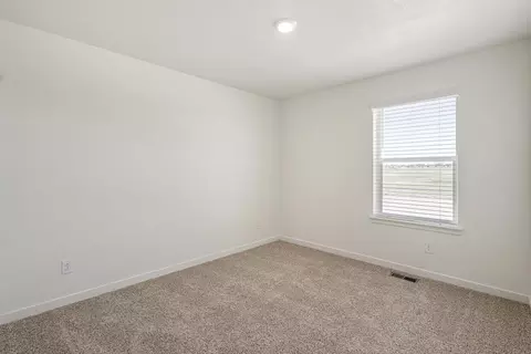 Bedroom - 4725 Antler Way, Johnstown, CO 80534 photo 3 of 5