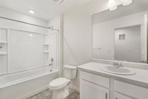 Bath - 4725 Antler Way, Johnstown, CO 80534 photo 4 of 4
