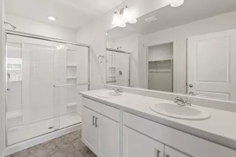 Bath - 4725 Antler Way, Johnstown, CO 80534 photo 2 of 4