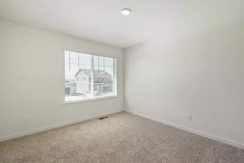 Bedroom - 4725 Antler Way, Johnstown, CO 80534 photo 2 of 5