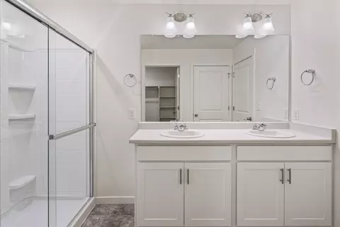 Bath - 4725 Antler Way, Johnstown, CO 80534 photo 3 of 4
