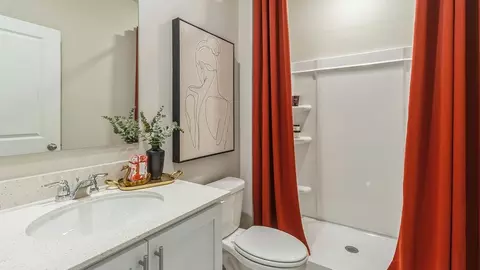 Bath - 3285 Artesian Rd, Marion, IA 52302 photo 7 of 9