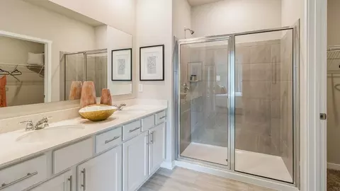 Bath - 3285 Artesian Rd, Marion, IA 52302 photo 6 of 9