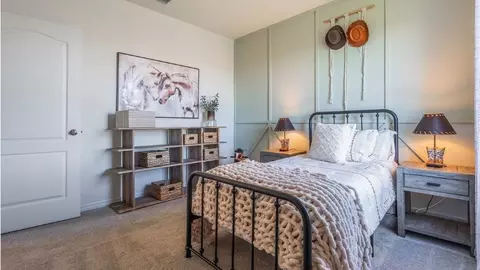 Bedroom - 1372 Bear Hammock Dr, Umatilla, FL 32784 photo 2 of 16