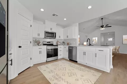 Kitchen - 11320 E 93rd Pl N, Owasso, OK 74055 photo 3 of 14