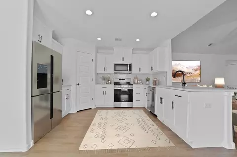 Kitchen - 11320 E 93rd Pl N, Owasso, OK 74055 photo 5 of 14