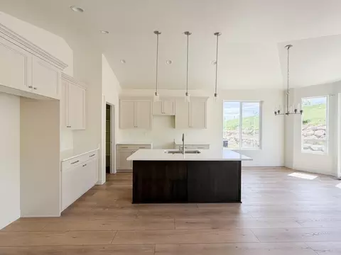 6989 W Hazel Oak Ct, Herriman, UT 84096