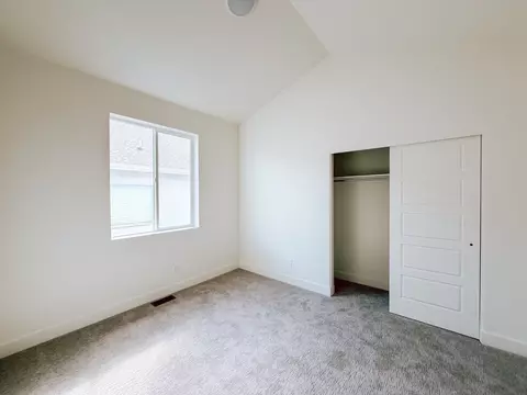 6989 W Hazel Oak Ct, Herriman, UT 84096
