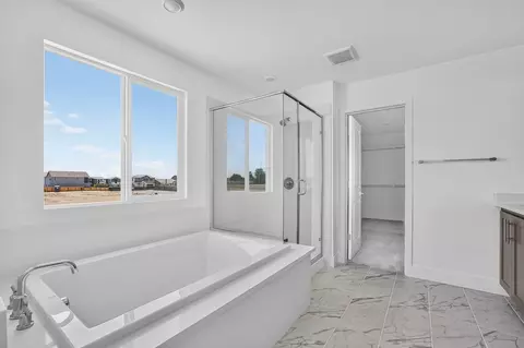 Bath - 2130 Trojan St, Manteca, CA 95336 photo 4 of 4