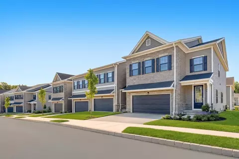9 Pimlico Pl, Oakland, NJ 07436