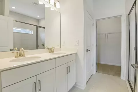 Bath - 836 Brook Forest Dr, Saint Augustine, FL 32092 photo 4 of 11