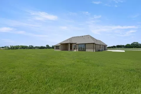 230 Cordillera Ln, Red Oak, TX 75154