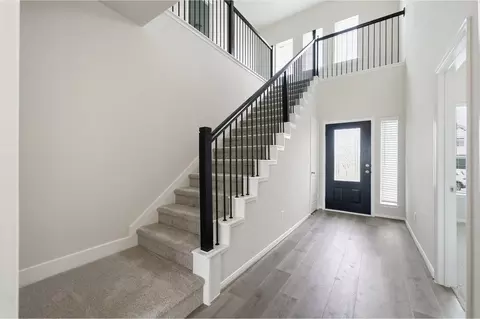 Entry Way - 7906 Jasper Mdws, Angleton, TX 77515 photo 2 of 13