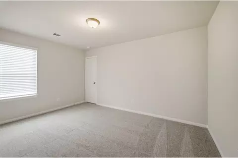 Bedroom - 7906 Jasper Mdws, Angleton, TX 77515 photo 5 of 17