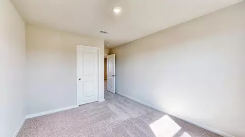 Bedroom - 405 Sperling Ln, Ferris, TX 75125 photo 6 of 13