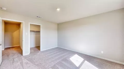 Bedroom - 405 Sperling Ln, Ferris, TX 75125 photo 3 of 13