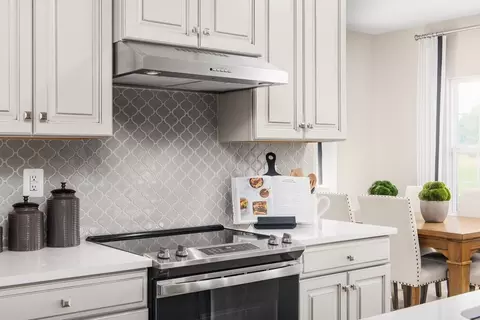 Kitchen - 852 Leni Way, Aberdeen, MD 21001 photo 4 of 5