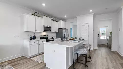 Kitchen - 8181 Fir Tree Dr, Milton, FL 32583 photo 2 of 7