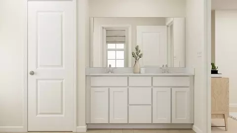 Bath - 114 Stock Rd, Gilbert, SC 29054 photo 2 of 4
