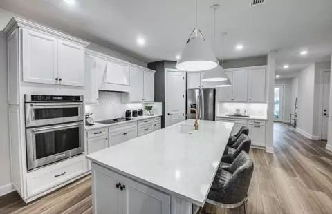Kitchen - 3260 Hampton Blvd, Alva, FL 33920 photo 6 of 8