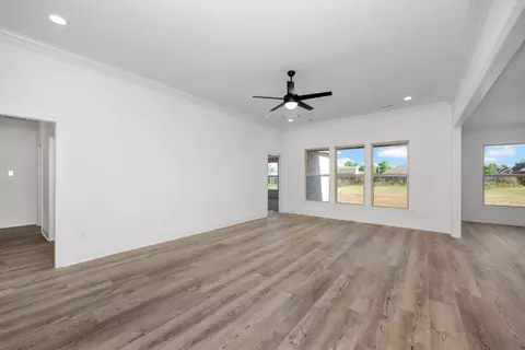 Living - 24101 Quints Dr, Athens, AL 35613 photo 3 of 3