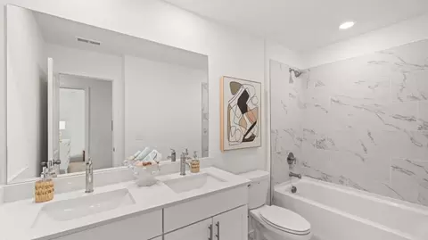 Bath - 1011 Gage Ln, Madison, GA 30650 photo 3 of 4