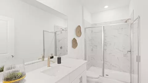 Bath - 1011 Gage Ln, Madison, GA 30650 photo 2 of 4