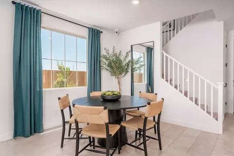 Dining - 2266 S Jeffry St, Gilbert, AZ 85295 photo 2 of 2