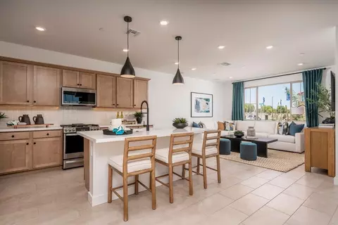 Kitchen - 2266 S Jeffry St, Gilbert, AZ 85295 photo 3 of 4