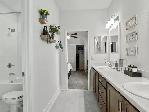 Bath - 5386 Duxford Cir, Saint Cloud, FL 34771 photo 6 of 6