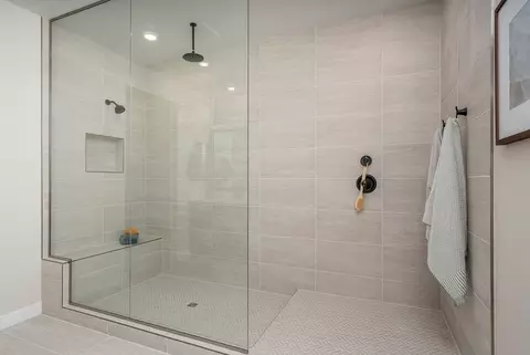 Bath - 4600 E Toledo St, Gilbert, AZ 85295 photo 2 of 2