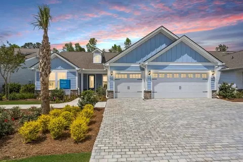 830 Wood Haven Dr, Richmond Hill, GA 31324