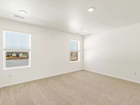6691 Roundtail Way, Colorado Springs, CO 80925