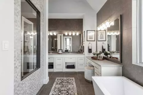 Bath - 2237 Pinner Ct, Celina, TX 75009 photo 1 of 6
