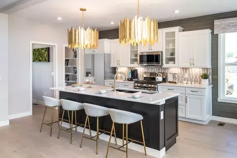 Kitchen - 175 Westwoods Rd, Wright City, MO 63390 photo 12 of 20