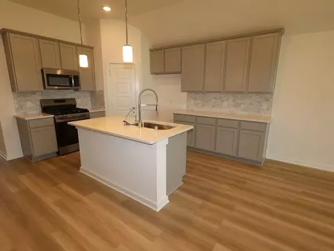1619 Birch Wood Dr, Rosenberg, TX 77471