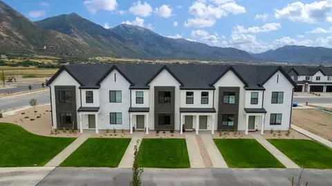 Exterior - 718 N 1600 E, Salem, UT 84653 photo 7 of 13
