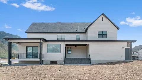 Exterior - 718 N 1600 E, Salem, UT 84653 photo 8 of 12