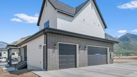 Exterior - 718 N 1600 E, Salem, UT 84653 photo 8 of 13