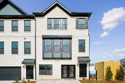 135 Midtown Rows Way UNIT 12, Fuquay-varina, NC 27526