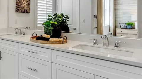 Bath - 2802 Bottas Privado, Ontario, CA 91762 photo 4 of 4
