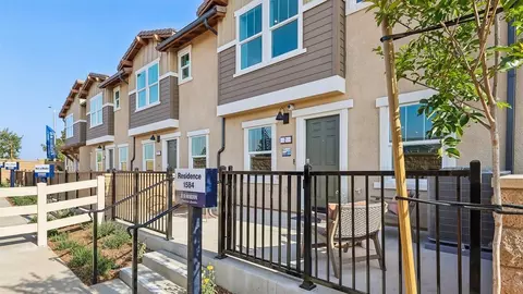 6352 Sierra Vista Ln UNIT 1, Fontana, CA 92336