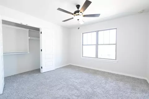 Bedroom - 3305 Broadmoore Dr, Moore, OK 73160 photo 2 of 7
