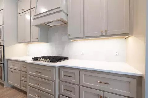 Kitchen - 3305 Broadmoore Dr, Moore, OK 73160 photo 2 of 11