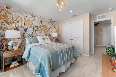 Bedroom - 652 Emerald Grove Dr, Apopka, FL 32703 photo 4 of 9