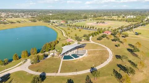 View/Area - 652 Emerald Grove Dr, Apopka, FL 32703 photo 4 of 8
